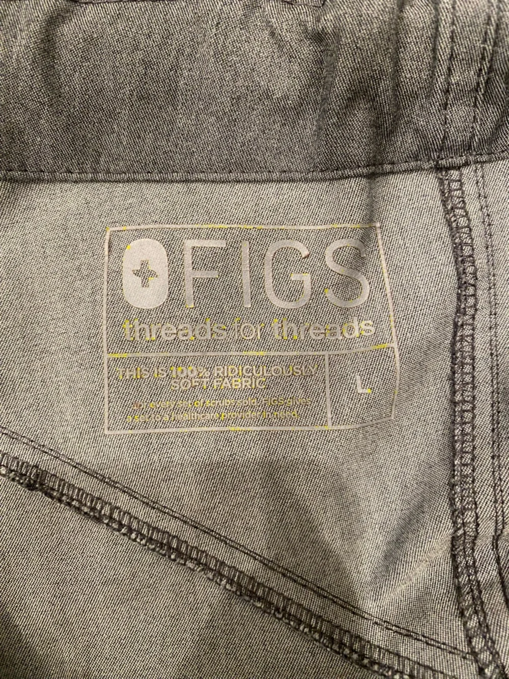 Figs Men's Threads For Threads Graphic Scrub Pant Size Large